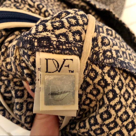 20% OFF🌟DVF Jeannie Dress in Blue/White - Picture 6 of 10